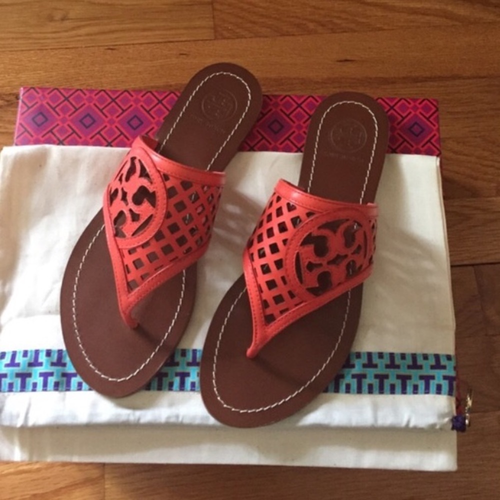 NWOT Tory Burch Sandals in beautiful coral!